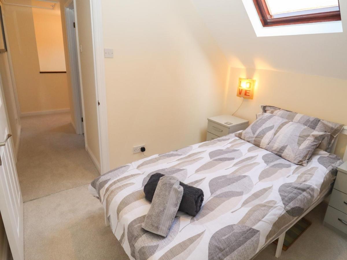 3 Mount Pleasant * Pershore